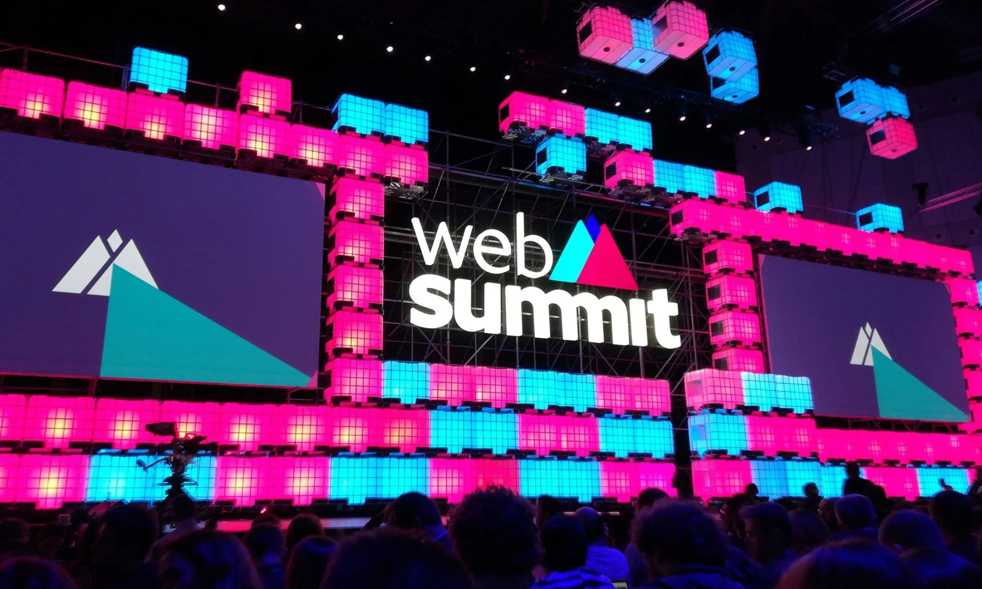 Você está visualizando atualmente Web Summit Qatar 2024: onde os gigantes da web se reúnem